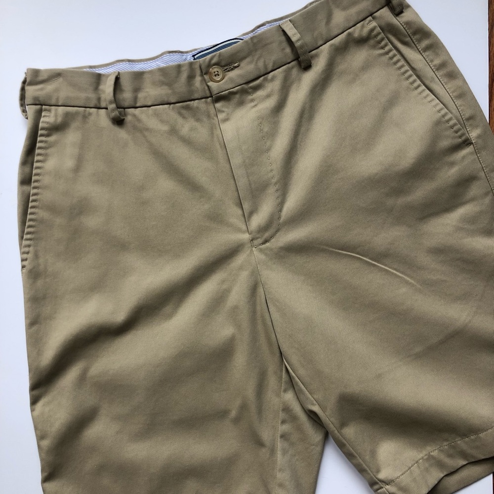 Peter Millar Khaki Shorts - Men’s Size 31